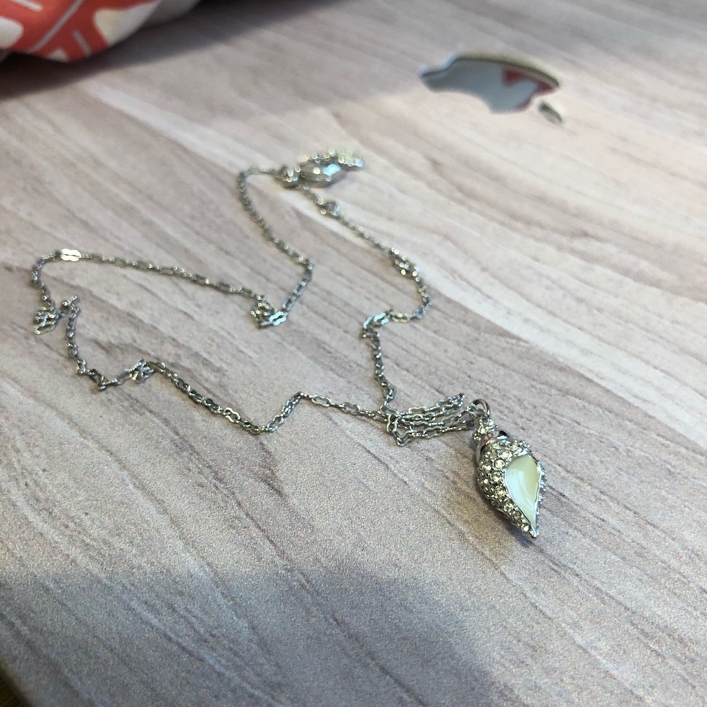 COPY - Swarovski Seashell necklace 🐚